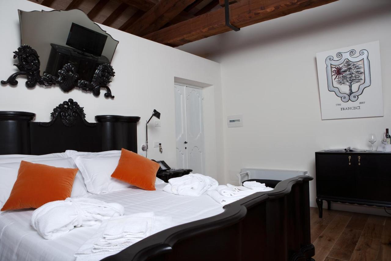 Castello Di Montignano Relais & Spa Massa Martana Eksteriør bilde